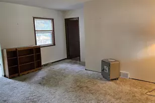 135 E Scott St, Fond du Lac, WI 54935 - Photo 8