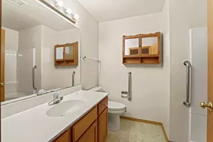 2455 Wisconsin St, Oshkosh, WI 54901 - Photo 18