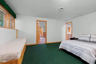 576 St Marys St, De Pere, WI 54115 - Photo 38