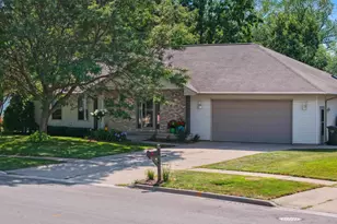 576 St Marys St, De Pere, WI 54115 - Photo 60