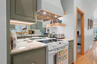 576 St Marys St, De Pere, WI 54115 - Photo 8