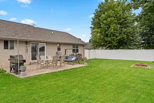 2337 Samantha St, De Pere, WI 54115 - Photo 28