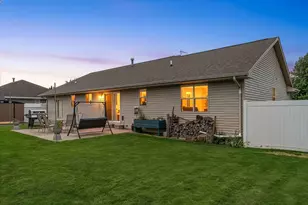 2337 Samantha St, De Pere, WI 54115 - Photo 38