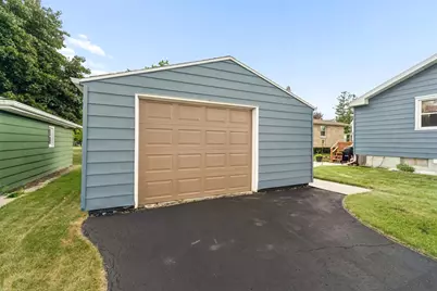 529 Breckenridge Street, Mayville, WI 53050 - Photo 36