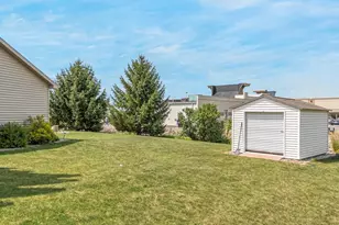 365 Lilac St, Oshkosh, WI 54902 - Photo 36