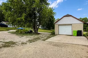 526 E Breed St, Chilton, WI 53014 - Photo 20