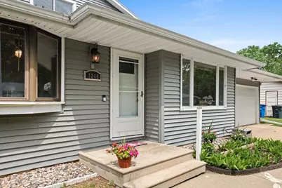 1248 April Lane, Green Bay, WI 54304 - Photo 4