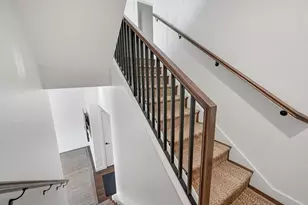 1077 Brookwood Dr, Green Bay, WI 54304 - Photo 34