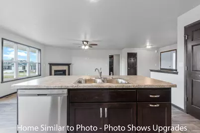 1268 Putnam Drive, Pulaski, WI 54162 - Photo 8