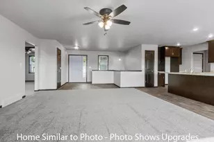 1268 Putnam Dr, Pulaski, WI 54162 - Photo 4