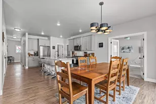 3635 Golden Hill Ct, Appleton, WI 54913 - Photo 10
