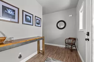 3635 Golden Hill Ct, Appleton, WI 54913 - Photo 4
