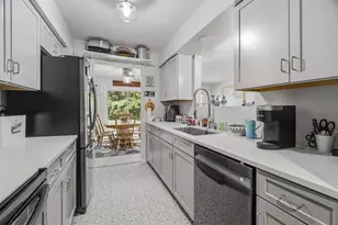 10 Green Bay Ct, Appleton, WI 54911 - Photo 10