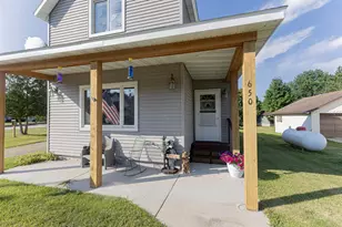 650 Schabow St, Gresham, WI 54128 - Photo 2