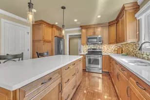 22 Eastbrook Ln, Fond du Lac, WI 54935 - Photo 12