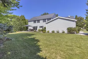 22 Eastbrook Ln, Fond du Lac, WI 54935 - Photo 38