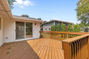 1212 E Harding Dr, Appleton, WI 54915 - Photo 4