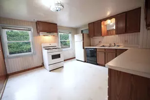 621 Congress St, Oconto, WI 54153 - Photo 2