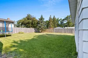 2459 Robinson Ave, Green Bay, WI 54311 - Photo 34