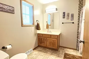 1821 Ohio St, Oshkosh, WI 54902 - Photo 8