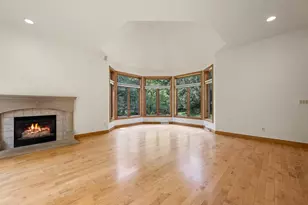 2941 S Telemark Cir, Green Bay, WI 54313 - Photo 6