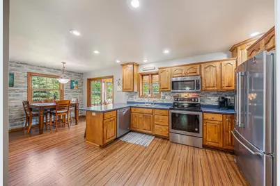 1428 N 12th Place, Sturgeon Bay, WI 54235 - Photo 10