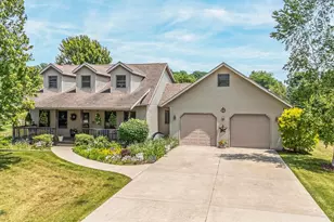 1428 N 12th Pl, Sturgeon Bay, WI 54235 - Photo 2