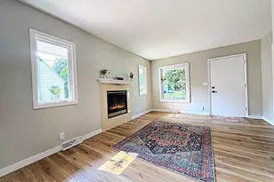 1415 W Washington St, Appleton, WI 54914 - Photo 4