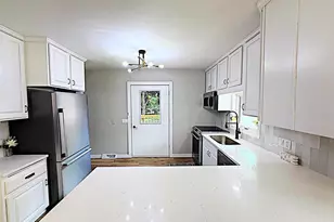 1415 W Washington St, Appleton, WI 54914 - Photo 10