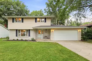 1698 Beaver Dam Dr, Green Bay, WI 54304 - Photo 1