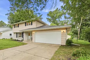 1698 Beaver Dam Dr, Green Bay, WI 54304 - Photo 28