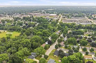 1698 Beaver Dam Dr, Green Bay, WI 54304 - Photo 36