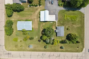 W6576 Manitowoc Rd, Menasha, WI 54952 - Photo 12