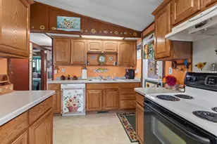 W6576 Manitowoc Rd, Menasha, WI 54952 - Photo 14