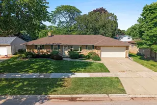 1404 Liberty St, Green Bay, WI 54304 - Photo 2