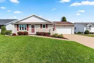 931 Gerard Dr, Green Bay, WI 54302 - Photo 1