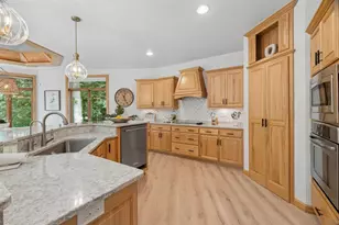 2870 Sleepy Hollow Dr, Green Bay, WI 54311 - Photo 20