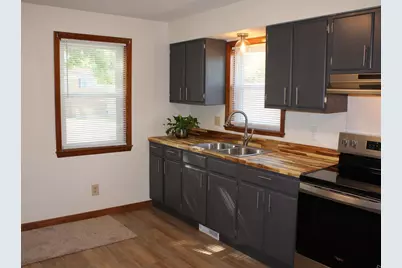 231 S Military Road, Fond du Lac, WI 54935 - Photo 6