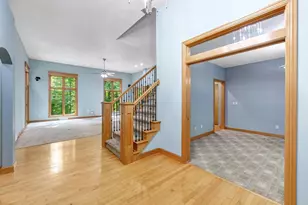 3240 Crystal Creek Ct, Suamico, WI 54313 - Photo 8