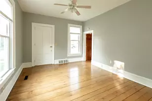 115 E Irving Ave, Oshkosh, WI 54901 - Photo 14