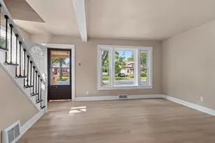1457 Cedar St, Green Bay, WI 54302 - Photo 6