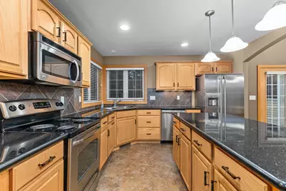 4013 E Benvalley Drive, Appleton, WI 54913 - Photo 4