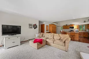 2875 Westmoor Rd, Oshkosh, WI 54904 - Photo 10