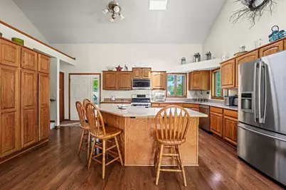 2875 Westmoor Road, Oshkosh, WI 54904 - Photo 6