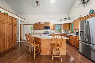 2875 Westmoor Rd, Oshkosh, WI 54904 - Photo 6
