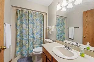 2875 Westmoor Rd, Oshkosh, WI 54904 - Photo 14