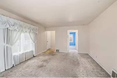 822 Winford Avenue, Green Bay, WI 54303 - Photo 6