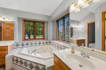W5174 Kennedy Drive, Fond du Lac, WI 54935 - Photo 20