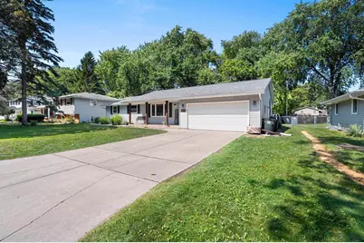 1254 April Lane, Green Bay, WI 54304 - Photo 6