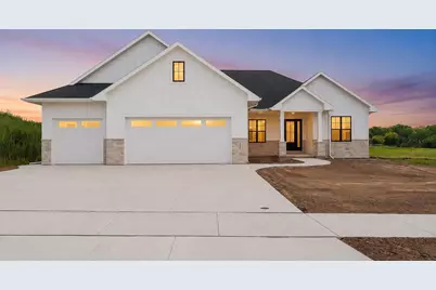 4957 Big Sky, De Pere, WI 54115 - Photo 1
